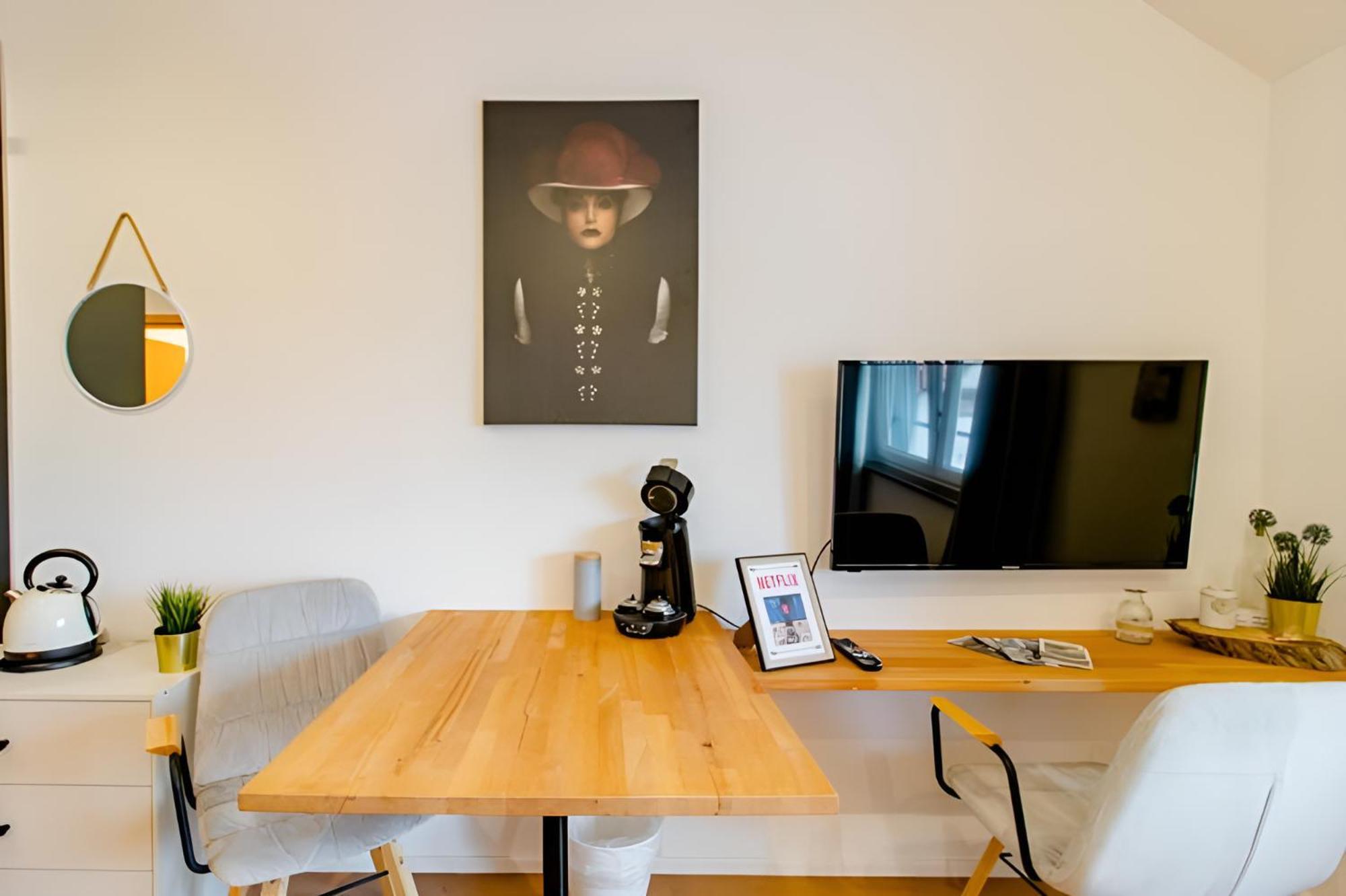 Komfortables Doppelzimmer In Kehl Goldscheuer - 1A Guesthouse Экстерьер фото